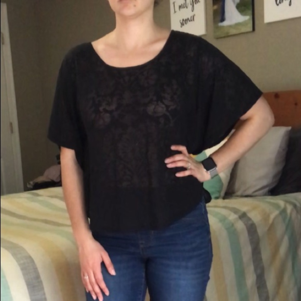 Express butterfly top with floral pattern